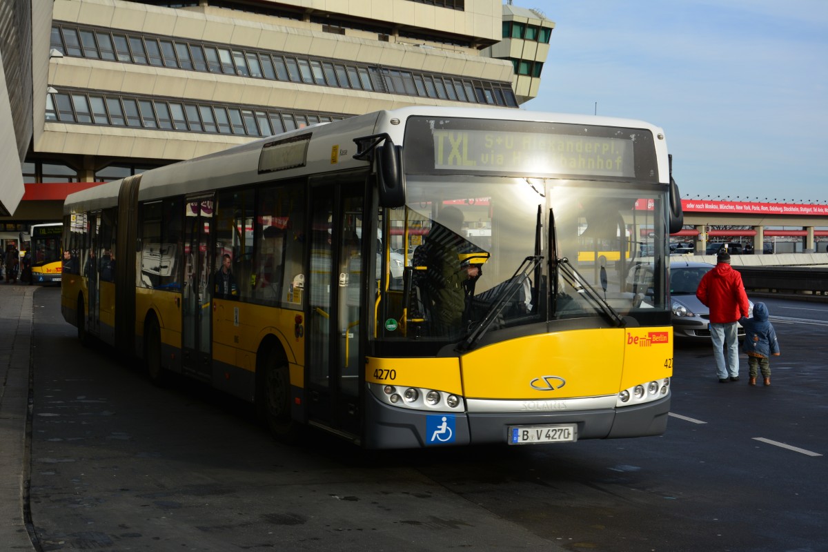 B-V 4270 Solaris Urbino 18 auf der TXL Linie am Flughafen Tegel. Aufgenommen am 04.01.2014.