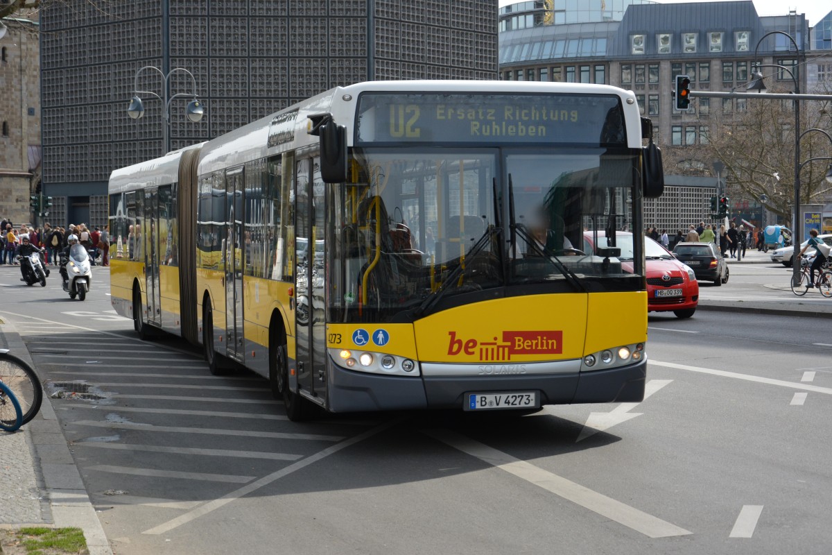 B-V 4273 fährt am 11.04.2015 für die U2 Schienenersatzverkehr. Aufgenommen wurde ein Solaris Urbino 18 / Berlin Zoologischer Garten.
