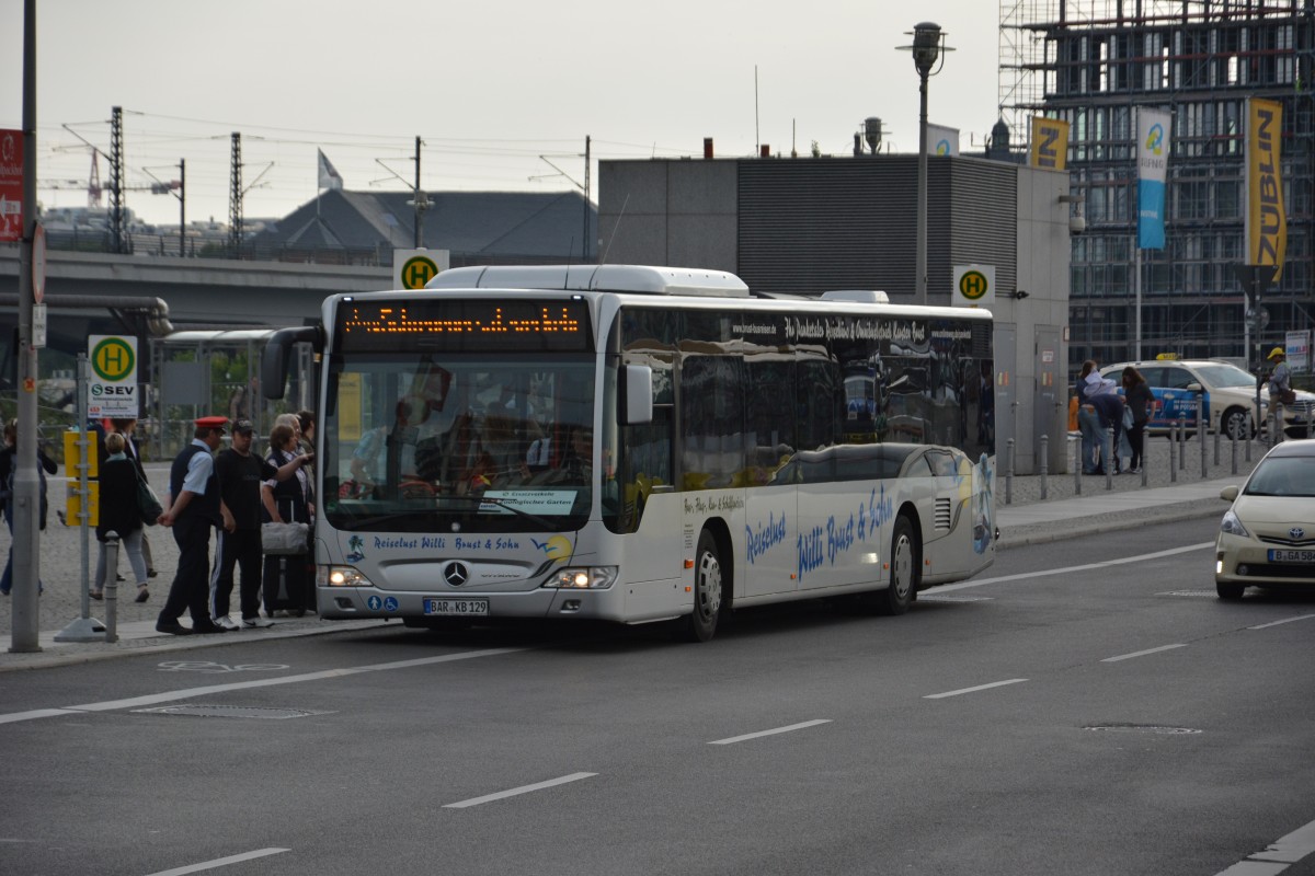BAR-KB 129 auf SEV fahrt für die Berliner S-Bahn. Aufgenommen am 15.07.2014.