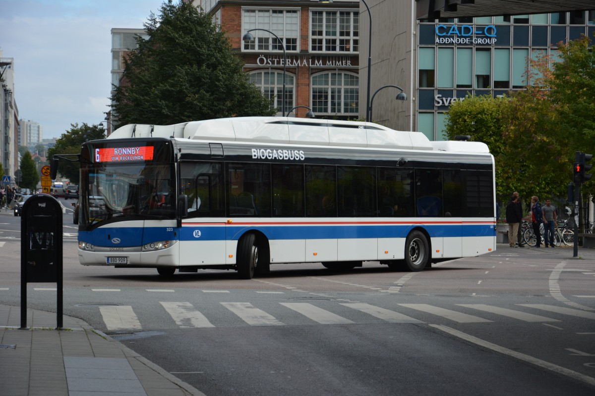 BBD 909 fährt am 17.09.2014 auf der Linie 6. Aufgenommen wurde ein Solaris Urbino 12 CNG in Stora Gatan Västerås.
