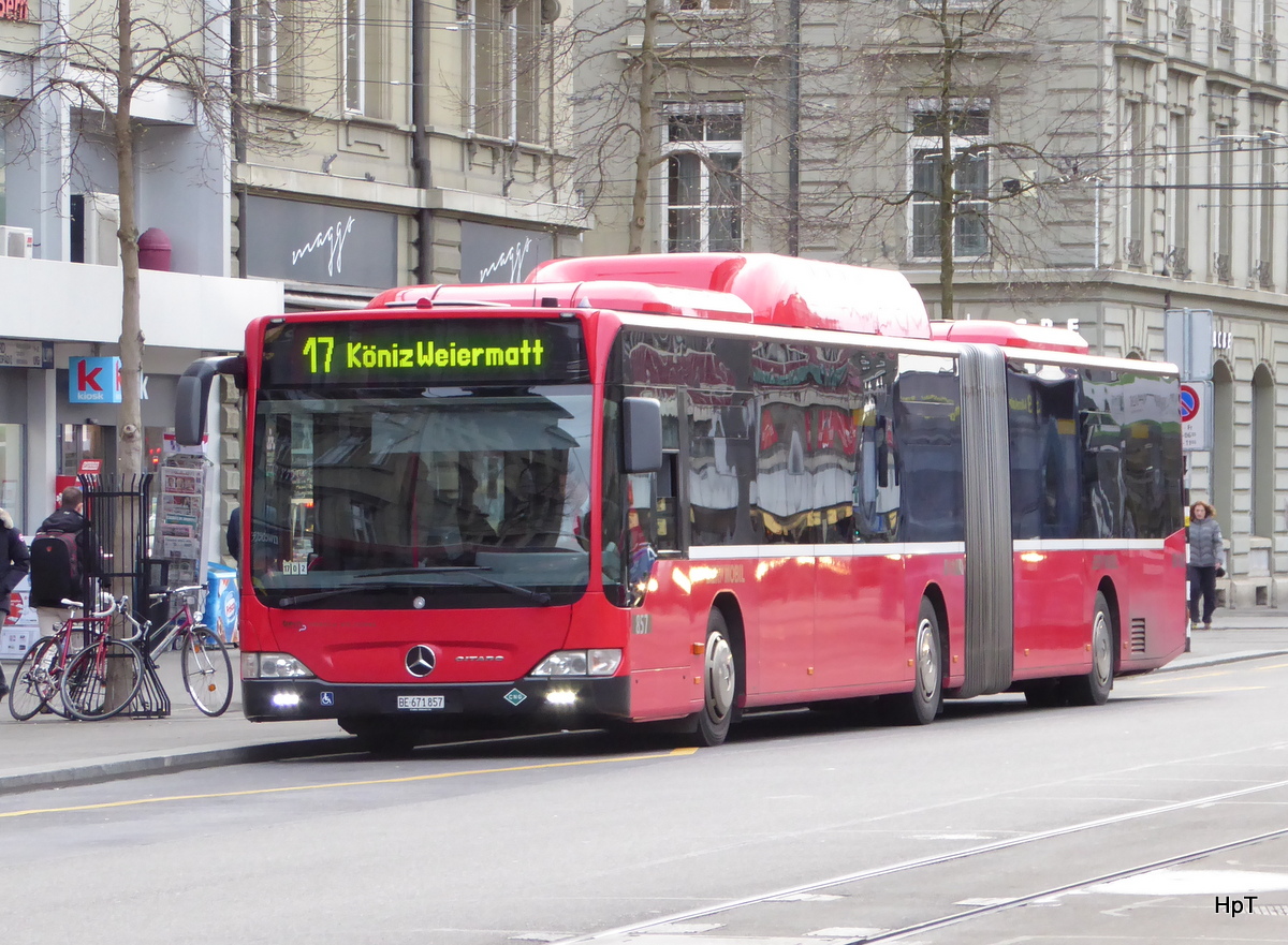 Bern mobil - Mercedes Citaro Nr.857  BE 671857 unterwegs auf der Linie 17 in der Stadt Bern am 11.02.2016