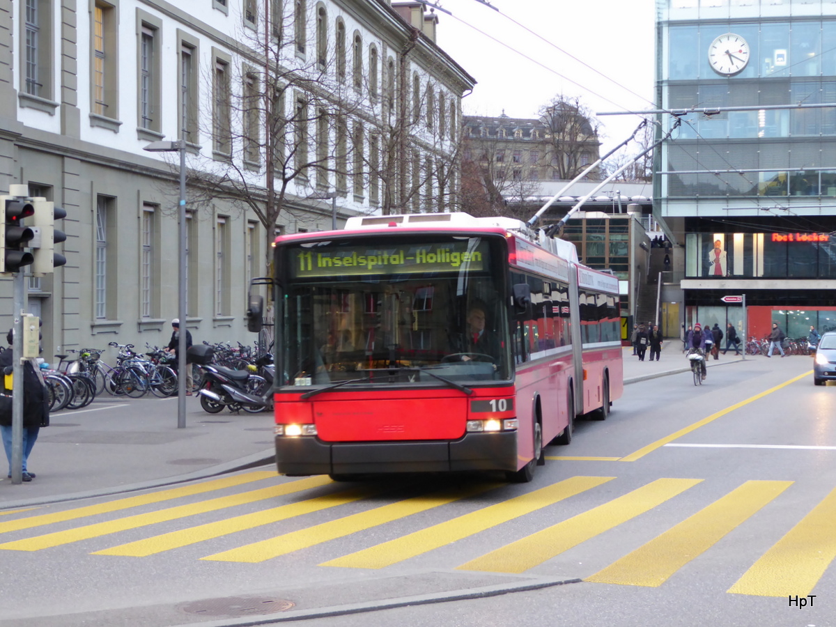 Bern mobil - NAW Trolleybus  Nr.11 unterwegs auf der Linie 11 in der Stadt Bern am 11.02.2016