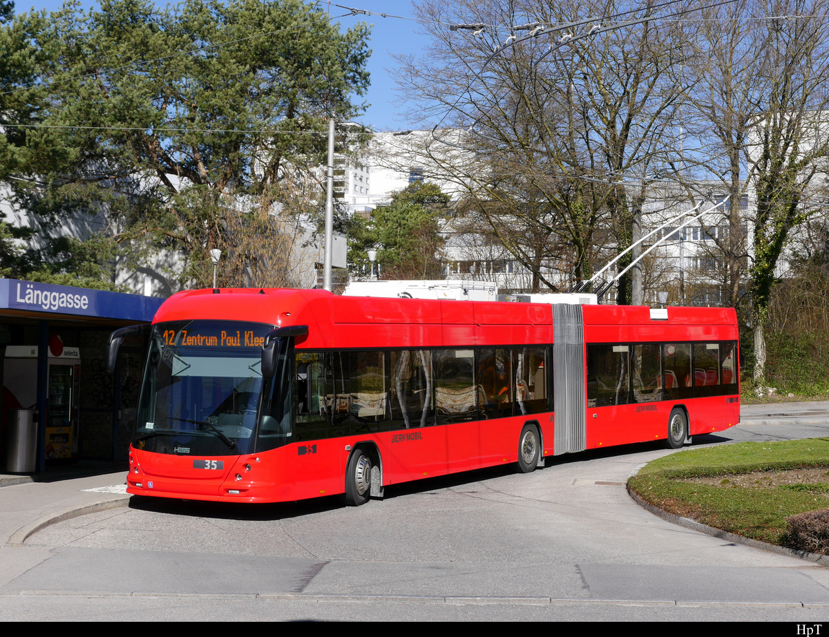 Bern Mobil - Trolleybus Nr.35 unterwegs auf der Linie 12 in der Stadt Bern am 16.03.2019