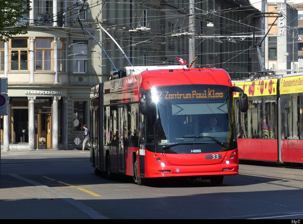 Bernmobil - Hess Trolleybus Nr.33 unterwegs in Bern am 01.05.2022