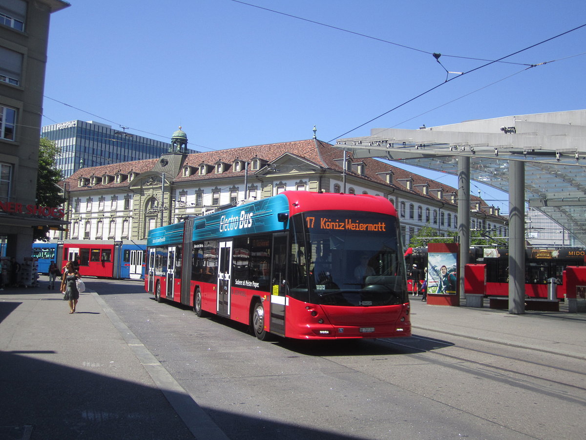 Bernmobil Nr. 201 (Hess Opportunity Charger) am 31.7.2020 beim Bhf. Bern