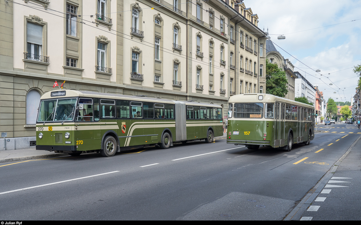 Betriebstag BERNMOBIL historique am 23. Juni 2019.<br>
FBW Unterflurbus 157 und Gelenkautobus 270 an der Mittelstrasse.