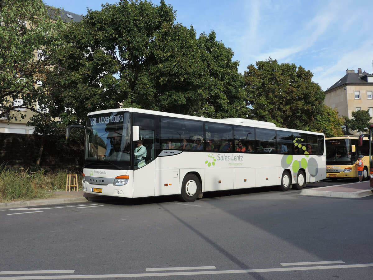 Bettembourg - 30. Juli 2022 : S 418 UL Nr 3604 des Unternehmen Sales Lentz auf einem SEV im Einsatz.