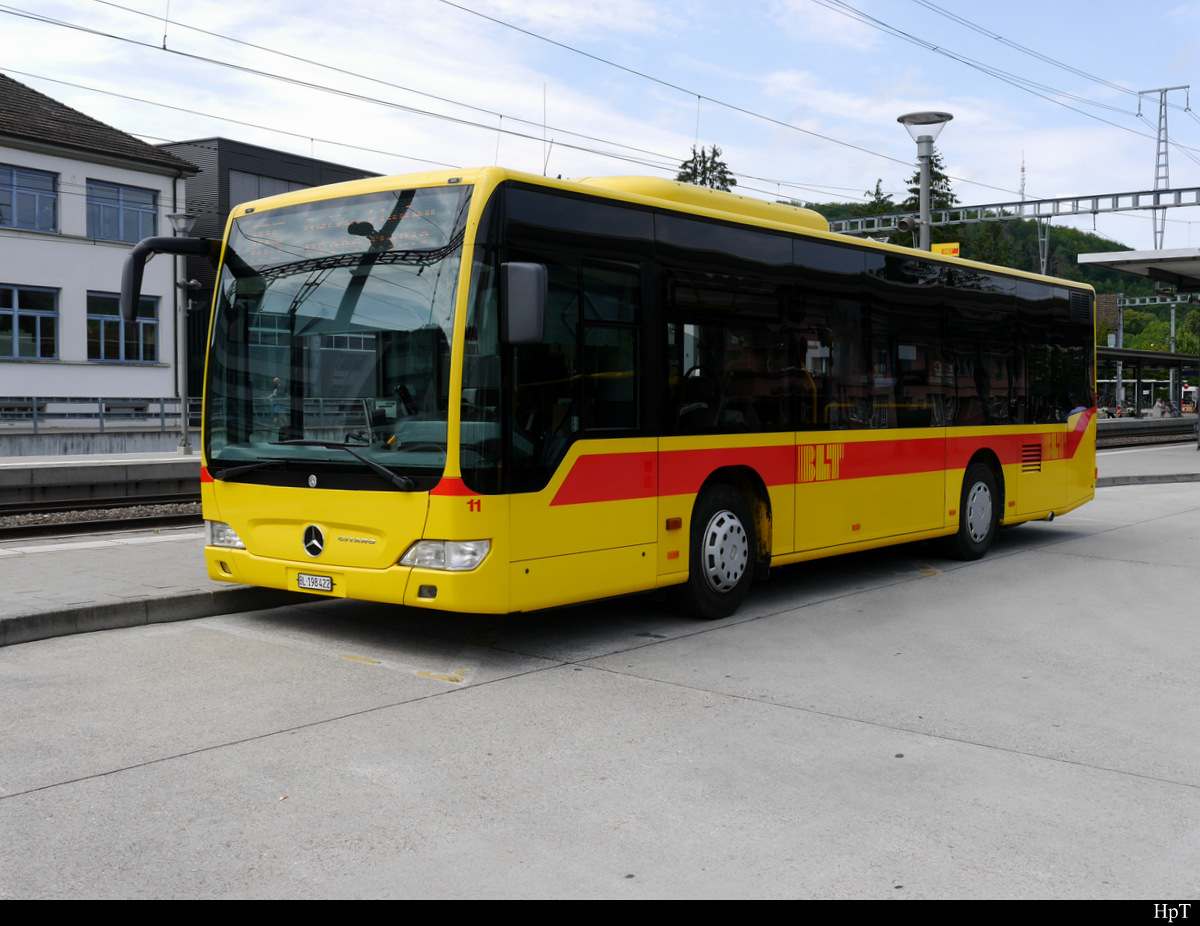 BLT - Mercedes Citaro Nr.11 BL 198422 beim Bahnhof Sissach am 27.07.2019