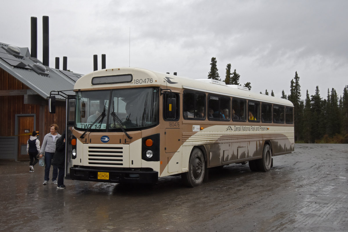 Blue Bird Autobus 180 476 unterwegs im Denali Nationalpark. Die Aufnahme stammt vom 15.08.2019.