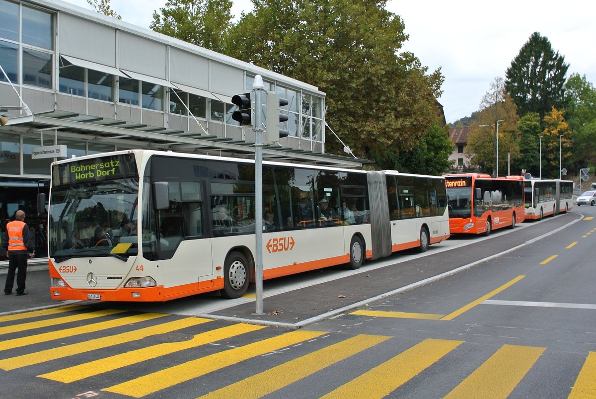 BSU Citaro I Nr. 44 als Bahnersatz auf der RBS Linie S7 zwischen Papiermhle und Bolligen, im Bild beim Bahnhof Papiermhle, 02.10.2017.

