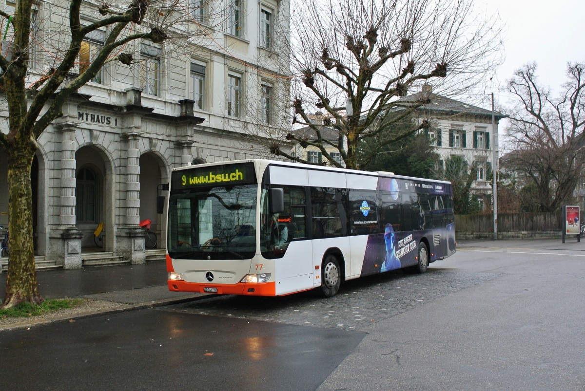BSU Citaro II Nr. 77 mit der Vollwerbung für den Nachtbus  Moonliner  auf der Linie 9 bei der Endhaltestelle Solothurn Amthausplatz, 16.12.2015.