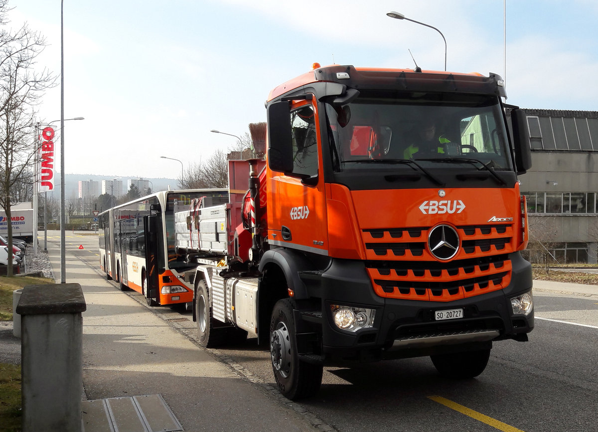 BSU: Mercedes CITARO Nummer 49 anlässlich einer Panne vom 20. Februar 2018 in Solothurn.
Die Zufallsbilder der Bergung sind dank dem Handy entstanden. 
Foto: Walter Ruetsch 
