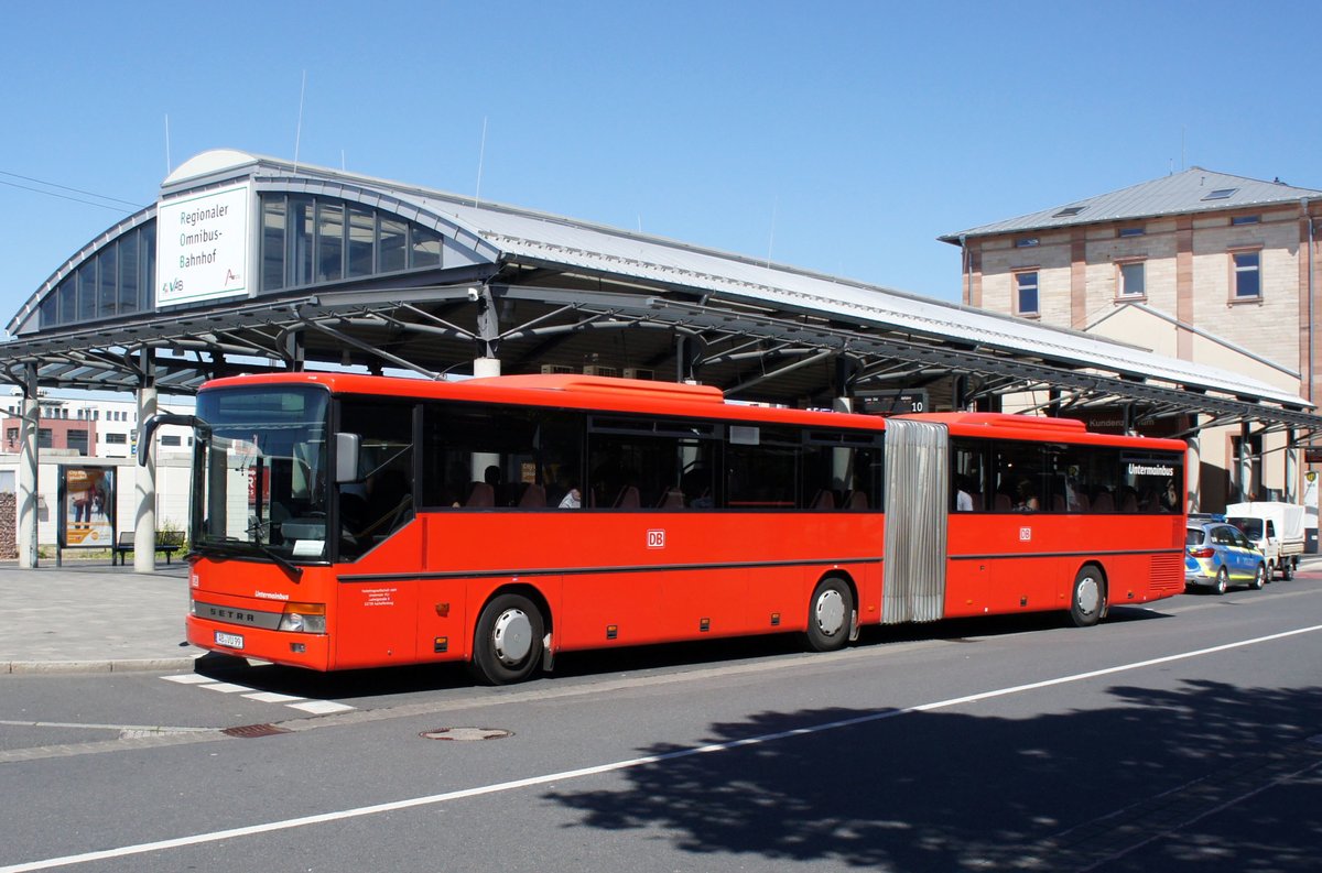 Bus Aschaffenburg / Verkehrsgemeinschaft am Bayerischen Untermain (VAB): Setra SG 321 UL (AB-VU 99) der Verkehrsgesellschaft mbH Untermain (VU) / Untermainbus, aufgenommen Anfang Juli 2018 am Hauptbahnhof in Aschaffenburg.