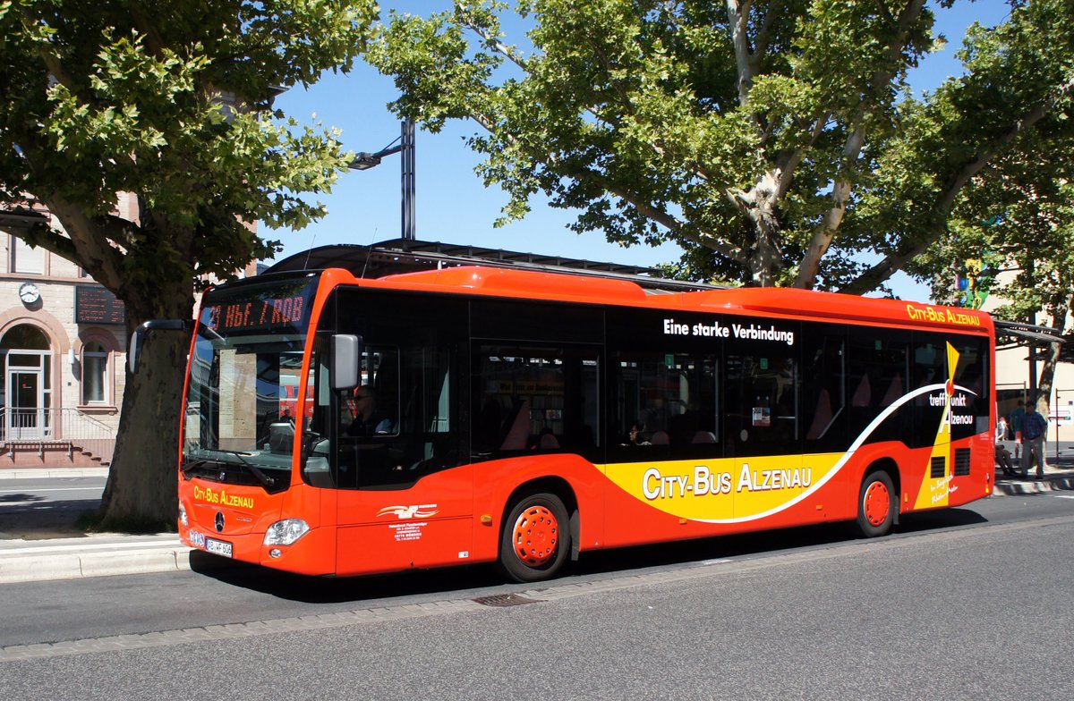 Bus Aschaffenburg / Verkehrsgemeinschaft am Bayerischen Untermain (VAB): Mercedes-Benz Citaro C2 LE von WF-Reisen / Omnibus-Reisedienst Winfried Flaschenträger, aufgenommen Anfang Juli 2018 am Hauptbahnhof in Aschaffenburg.