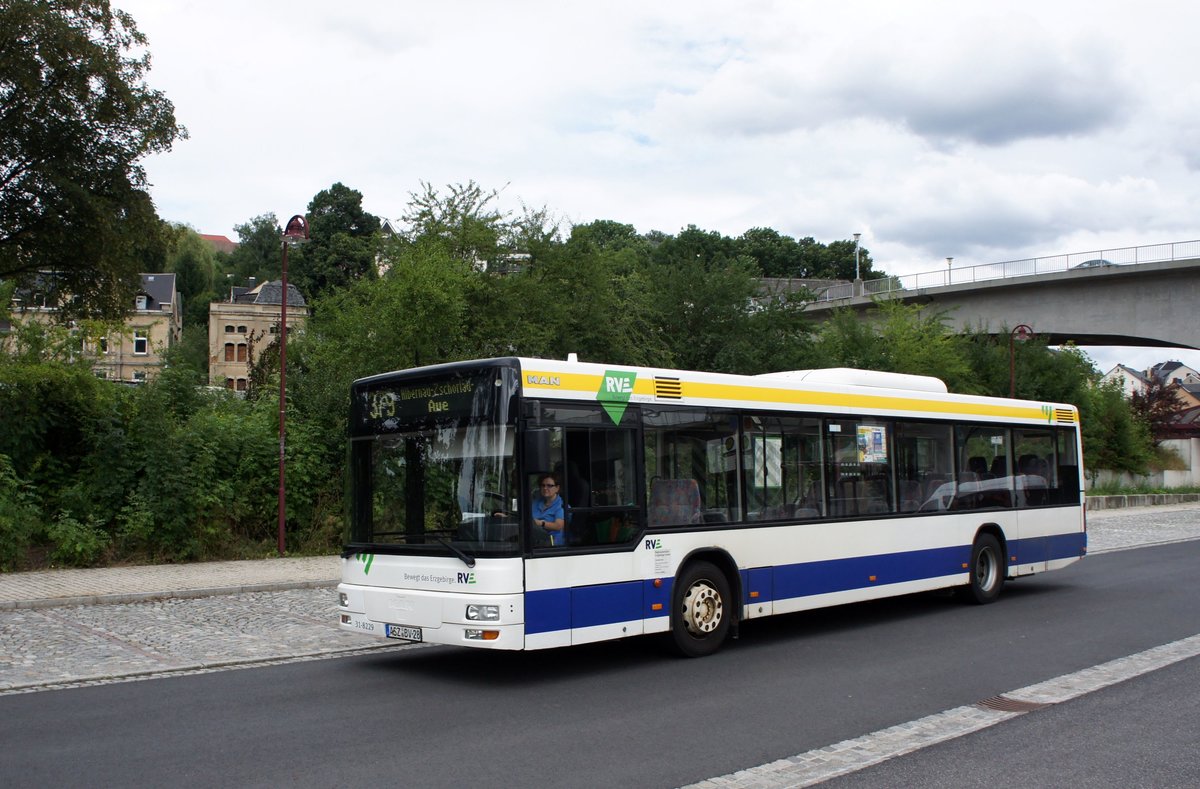 Bus Aue / Bus Erzgebirge: MAN NL der RVE (Regionalverkehr Erzgebirge GmbH), aufgenommen im August 2017 am Bahnhof von Aue (Sachsen).