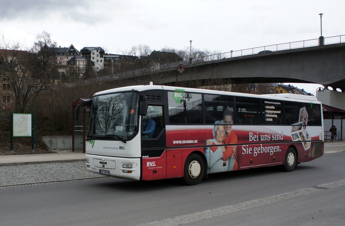 Bus Aue / Bus Erzgebirge: MAN ÜL (ERZ-VB 555) der RVE (Regionalverkehr Erzgebirge GmbH), aufgenommen Anfang März 2019 im Stadtgebiet von Aue (Sachsen).
