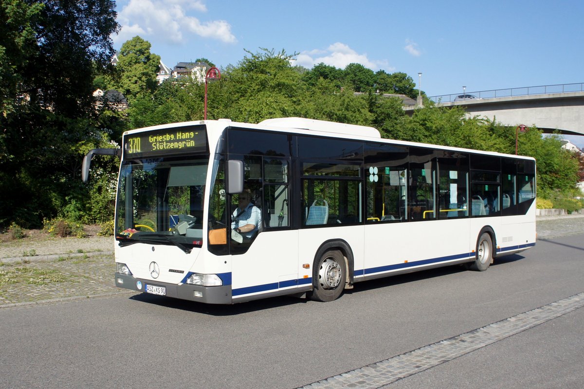 Bus Aue / Bus Erzgebirge: Mercedes-Benz Citaro (ehemals Göltzschtal-Verkehr GmbH Rodewisch / ehemals SWEG - Südwestdeutsche Landesverkehrs-AG) der TJS Reisedienst GmbH, aufgenommen im Juni 2020 am Bahnhof von Aue (Sachsen).