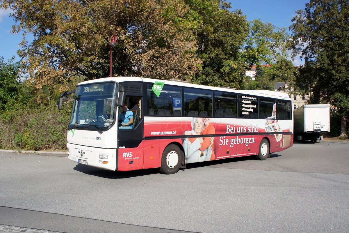Bus Aue / Bus Erzgebirge: MAN ÜL (ERZ-VB 555) der RVE (Regionalverkehr Erzgebirge GmbH), aufgenommen im Oktober 2020 am Bahnhof von Aue (Sachsen).