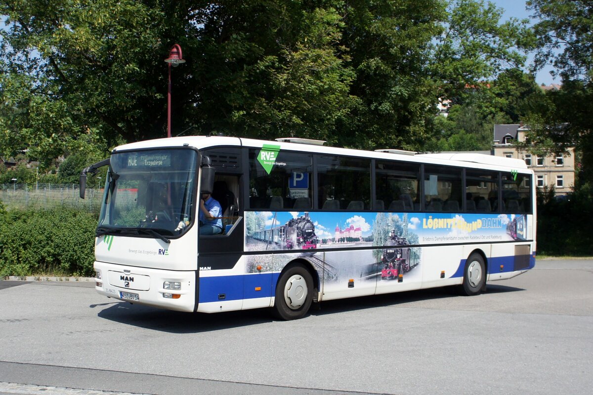 Bus Aue / Bus Erzgebirge: MAN ÜL (ASZ-BV 54) der RVE (Regionalverkehr Erzgebirge GmbH), aufgenommen im Juni 2022 am Bahnhof von Aue (Sachsen).