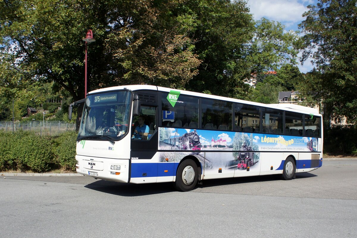 Bus Aue / Bus Erzgebirge: MAN ÜL (ASZ-BV 54) der RVE (Regionalverkehr Erzgebirge GmbH), aufgenommen im August 2022 am Bahnhof von Aue (Sachsen).