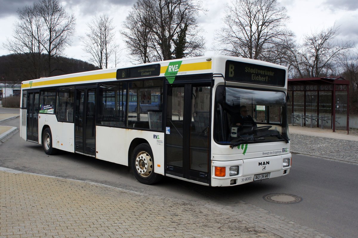 Bus Aue / Stadtbus Aue / Bus Erzgebirge: MAN NL (AU-JH 48) der RVE (Regionalverkehr Erzgebirge GmbH), aufgenommen Anfang März 2019 am Bahnhof von Aue (Sachsen).