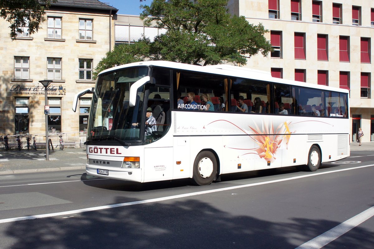 Bus Bayreuth: Setra S 315 GT-HD vom Omnibusunternehmen Göttel, aufgenommen im Juli 2018 im Stadtgebiet von Bayreuth.