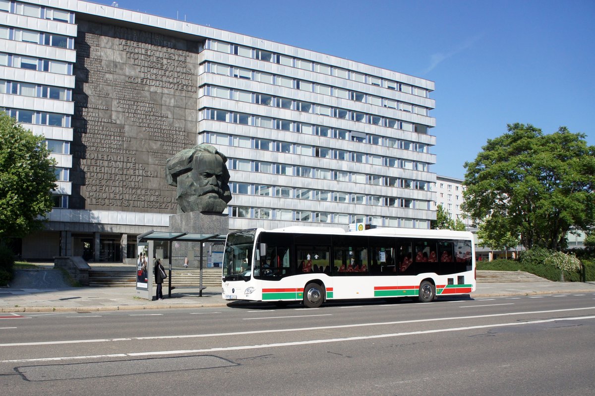 Bus Chemnitz: Mercedes-Benz Citaro C2 LE Ü der Regiobus Mittelsachsen GmbH, aufgenommen im Juni 2016 in der Innenstadt von Chemnitz.