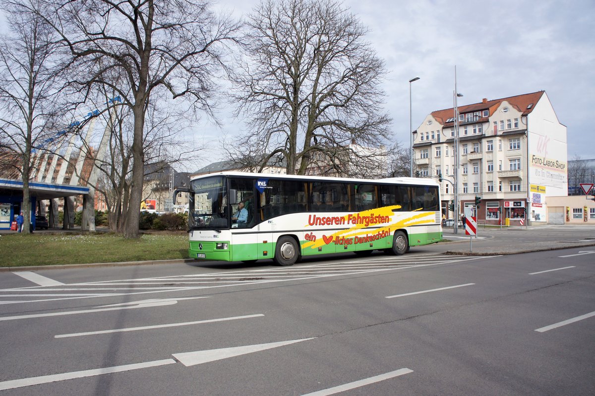 Bus Chemnitz: Mercedes-Benz Integro der RVE (Regionalverkehr Erzgebirge GmbH), aufgenommen im März 2017 am Omnibusbahnhof in Chemnitz.