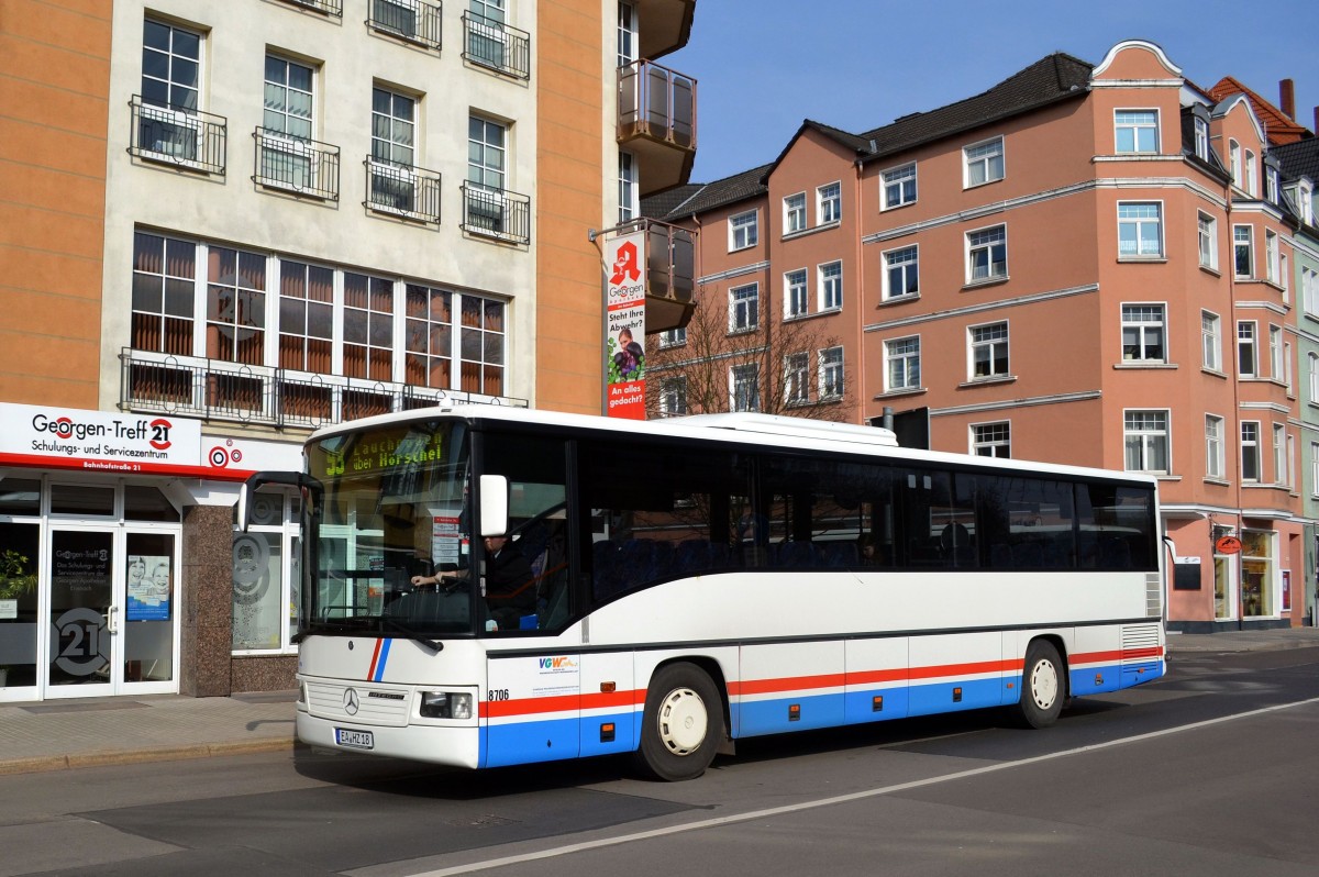 Bus Eisenach / Verkehrsgesellschaft Wartburgkreis mbH (VGW): Mercedes-Benz Integro der KVG Eisenach, eingesetzt im Überlandverkehr. Aufgenommen in der Bahnhofstraße von Eisenach im März 2014.