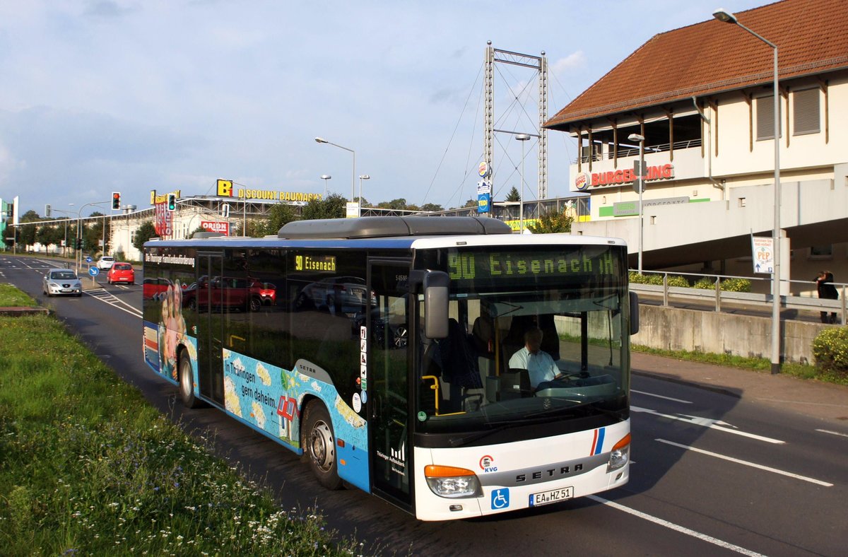 Bus Eisenach / Verkehrsgesellschaft Wartburgkreis mbH (VGW): Setra S 415 NF der KVG Eisenach, eingesetzt im Überlandverkehr. Aufgenommen im September 2017 im Stadtgebiet von Eisenach.