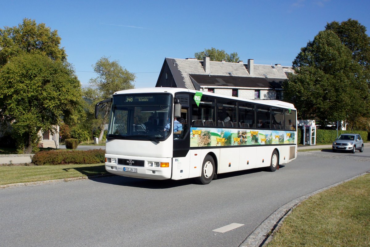 Bus Johanngeorgenstadt / Bus Erzgebirge: MAN ÜL (ASZ-BV 31) der RVE (Regionalverkehr Erzgebirge GmbH), aufgenommen im Oktober 2020 im Stadtgebiet von Johanngeorgenstadt.