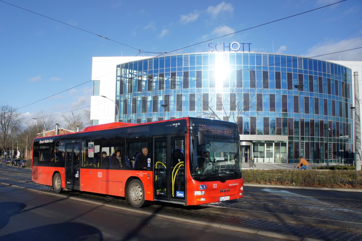 Bus Mainz: MAN Lion's City Ü vom Rhein-Nahe-Bus (Omnibusverkehr Rhein-Nahe / ORN), aufgenommen im Dezember 2015 in der Nähe der Haltestelle  Bismarckplatz  in Mainz.