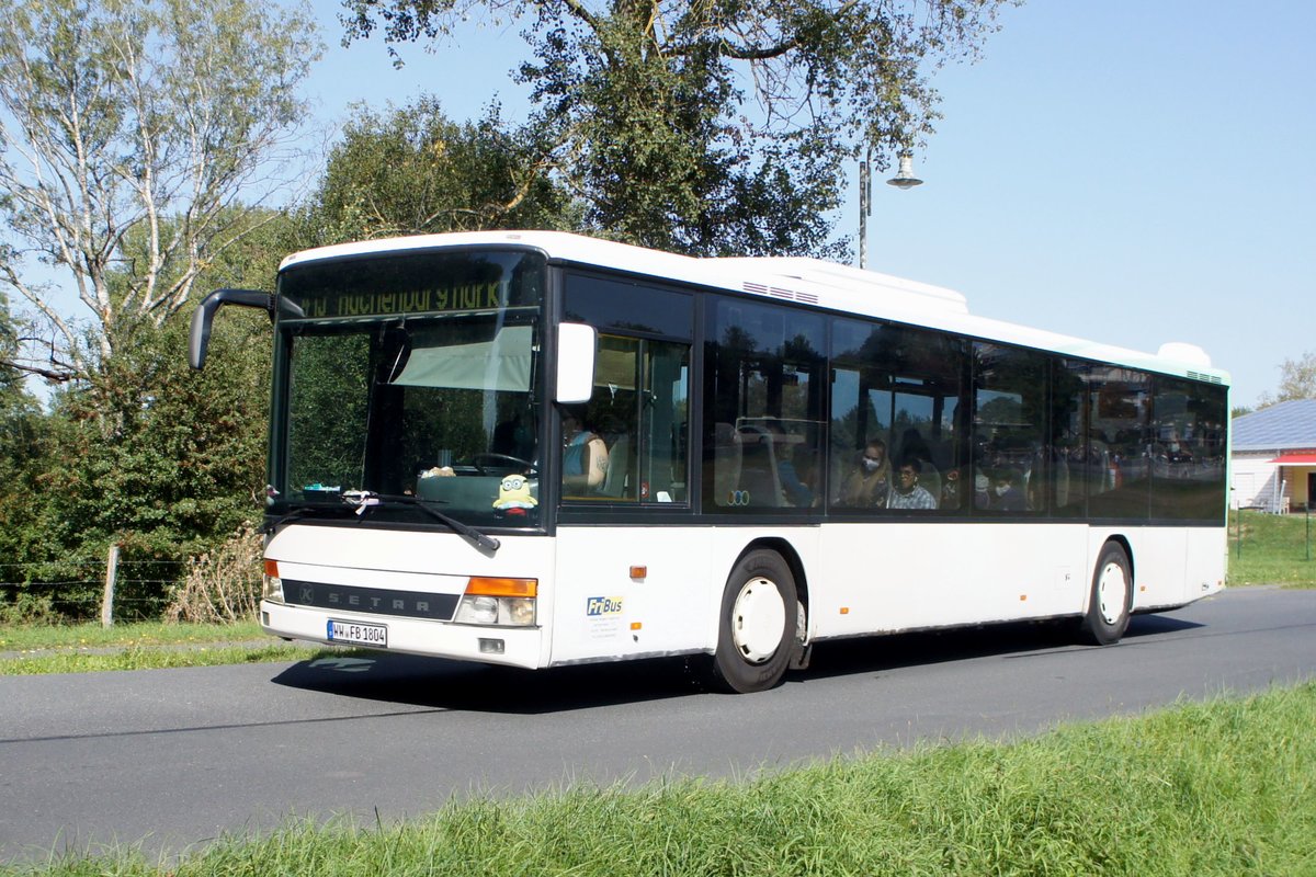 Bus Rheinland-Pfalz / Bus Dierdorf: Setra S 315 NF (WW-FB 1804) vom Verkehrsunternehmen FriBus, aufgenommen im September 2020 im Stadtgebiet von Dierdorf (Landkreis Neuwied).