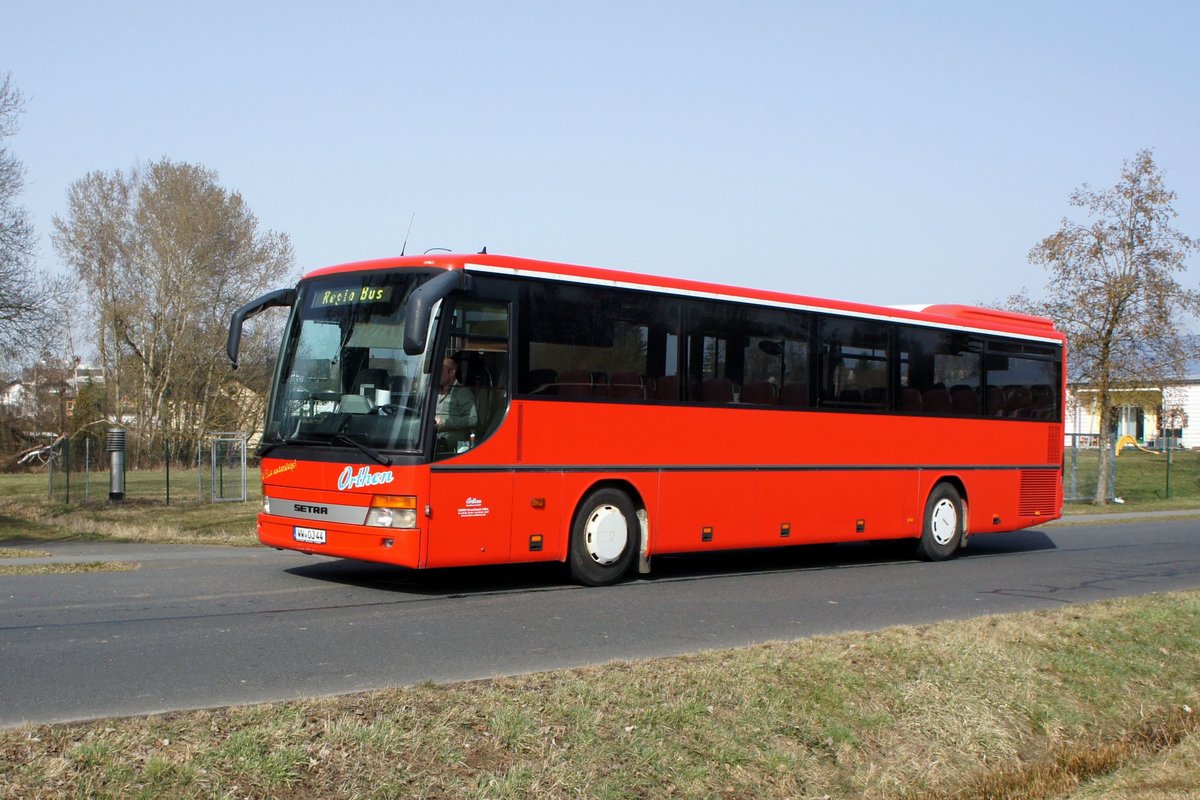 Bus Rheinland-Pfalz / Bus Dierdorf: Setra S 315 UL-GT (WW-OJ 44) vom Busunternehmen Jörg Orthen GmbH, aufgenommen im März 2021 im Stadtgebiet von Dierdorf (Landkreis Neuwied).