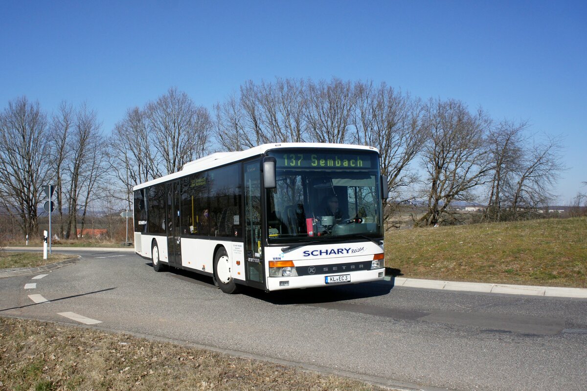 Bus Rheinland-Pfalz / Verkehrsverbund Rhein-Neckar: Setra S 315 NF (KL-EC 3) von Schary-Reisen GbR, aufgenommen im März 2022 in Sembach, einer Ortsgemeinde im Landkreis Kaiserslautern.