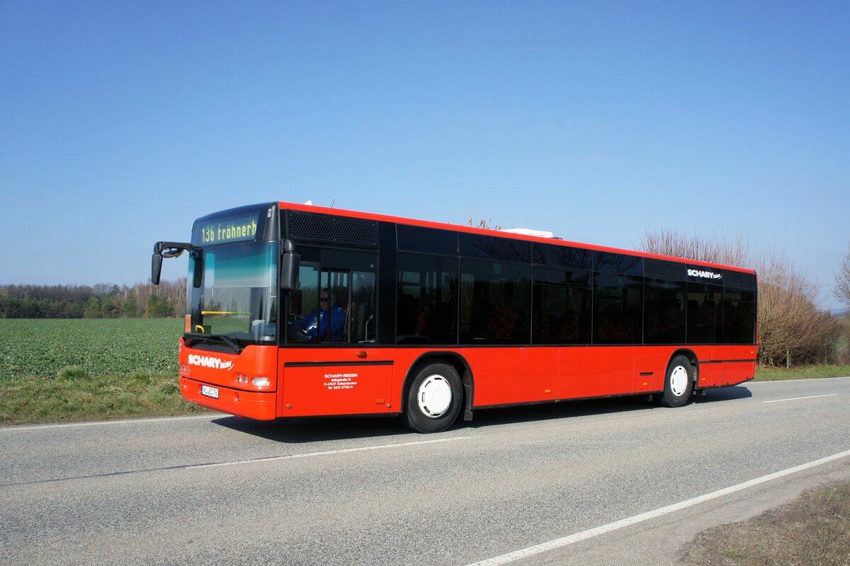 Bus Rheinland-Pfalz / Verkehrsverbund Rhein-Neckar: Neoplan Centroliner Ü (KL-EC 76) von Schary-Reisen GbR, aufgenommen im März 2023 in der Nähe von Mehlingen, einer Ortsgemeinde der Verbandsgemeinde Enkenbach-Alsenborn im Landkreis Kaiserslautern.