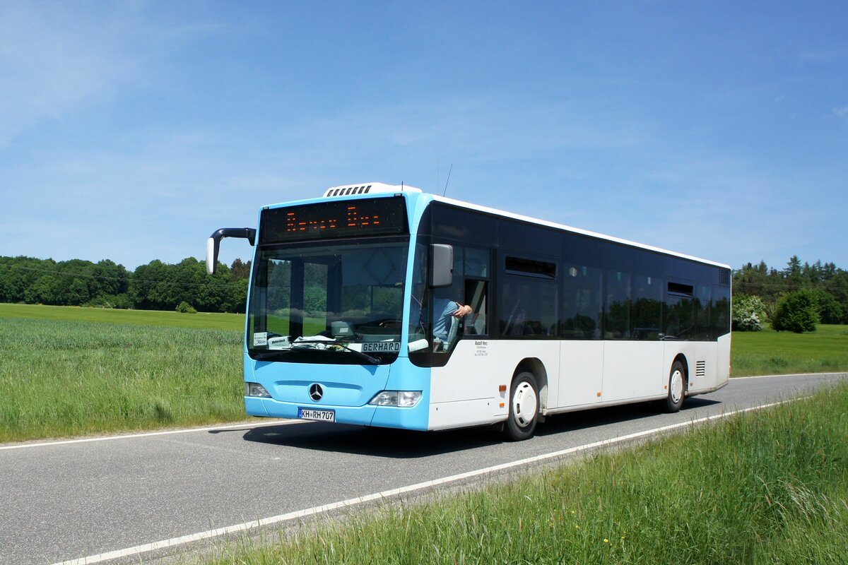Bus Rheinland-Pfalz: Mercedes-Benz Citaro Facelift (KH-RH 707) der Rudolf Herz GmbH & Co. KG, aufgenommen im Mai 2022 in der Nähe von Rhaunen, einer Ortsgemeinde im Landkreis Birkenfeld.