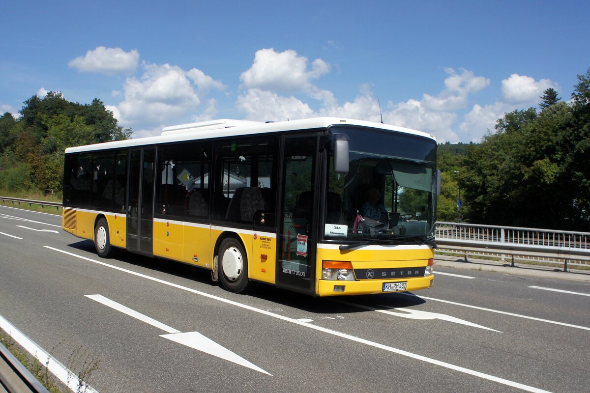 Bus Rheinland-Pfalz: Setra S 315 NF (KH-RH 282) der Rudolf Herz GmbH & Co. KG, aufgenommen im September 2021 in der Nähe von Herrstein, einer Ortsgemeinde im Landkreis Birkenfeld.