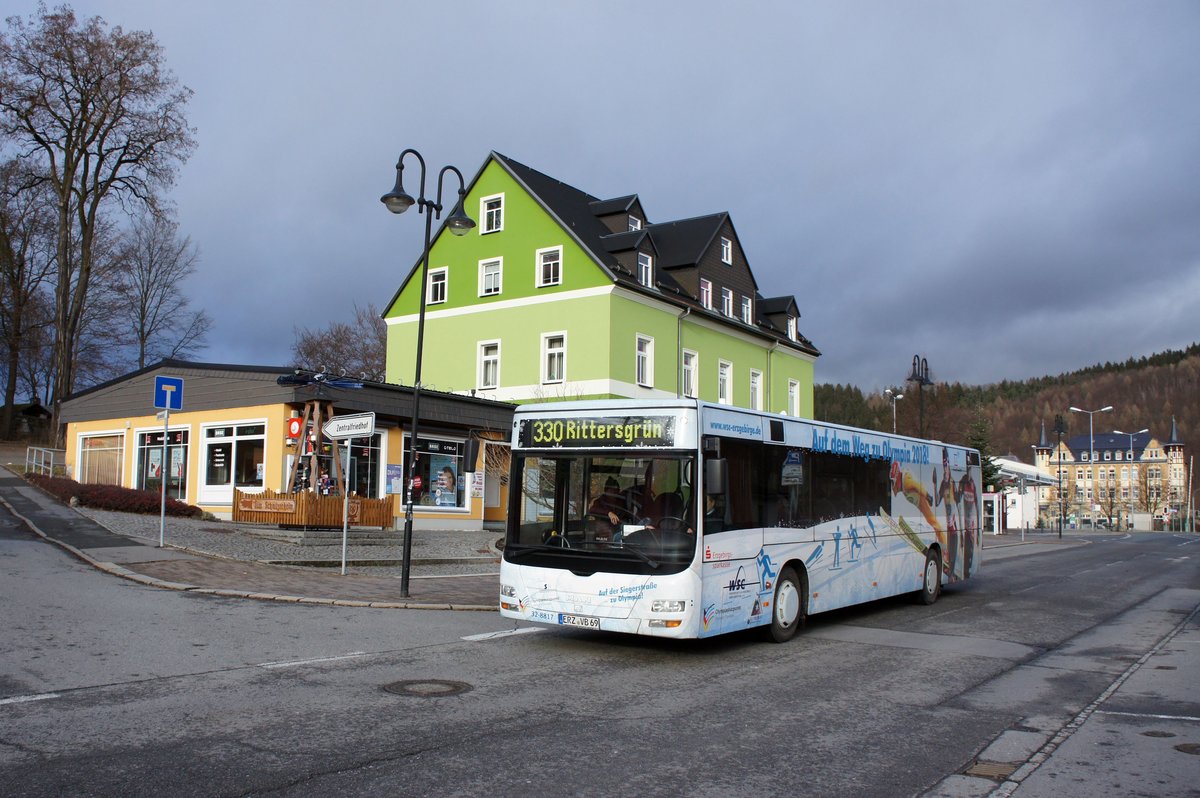Bus Schwarzenberg / Bus Erzgebirge: MAN Lion's City Ü der RVE (Regionalverkehr Erzgebirge GmbH), aufgenommen im Dezember 2016 im Stadtgebiet von Schwarzenberg / Erzgebirge. 