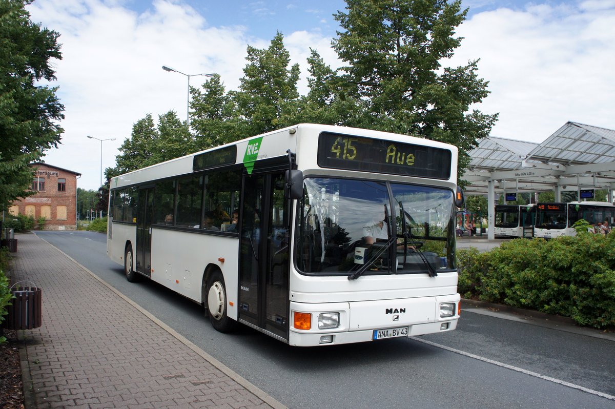 Bus Schwarzenberg / Bus Erzgebirge: MAN EL der RVE (Regionalverkehr Erzgebirge GmbH), aufgenommen im Juli 2017 am Bahnhof in Schwarzenberg / Erzgebirge.