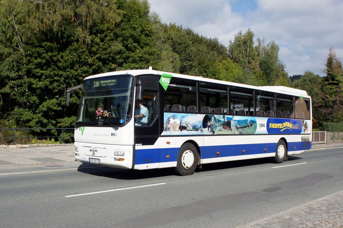 Bus Schwarzenberg / Bus Erzgebirge: MAN ÜL (ASZ-BV 32) der RVE (Regionalverkehr Erzgebirge GmbH), aufgenommen im September 2020 im Stadtgebiet von Schwarzenberg / Erzgebirge.