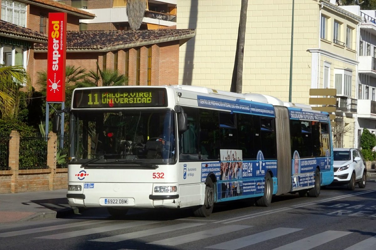 Bus Spanien / Bus Málaga: Gelenkbus Irisbus Agora / Hispano der EMT Málaga (Empresa Malagueña de Transportes), aufgenommen im November 2016 im Stadtgebiet von Málaga.