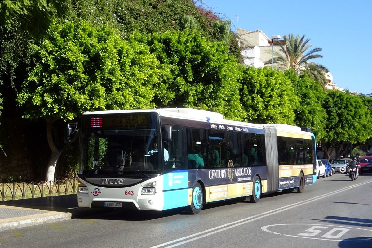 Bus Spanien / Bus Málaga: Gelenkbus Iveco Urbanway 18M der EMT Málaga (Empresa Malagueña de Transportes), aufgenommen im November 2016 im Stadtgebiet von Málaga.