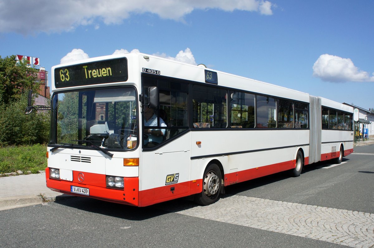 Bus Treuen / Bus Vogtland: Mercedes-Benz O 405 G - Gelenkbus mit einflügeliger Vordertür (V-KV 439) der Göltzschtal-Verkehr GmbH Rodewisch (GVG), aufgenommen im September 2019 am Bahnhof von Treuen (Vogtlandkreis).