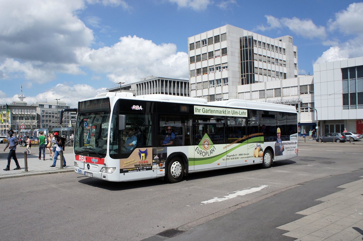 Bus Ulm: Mercedes-Benz Citaro LE  vom RBA - Regionalbus Augsburg GmbH, aufgenommen im Juni 2016 am Hauptbahnhof in Ulm.