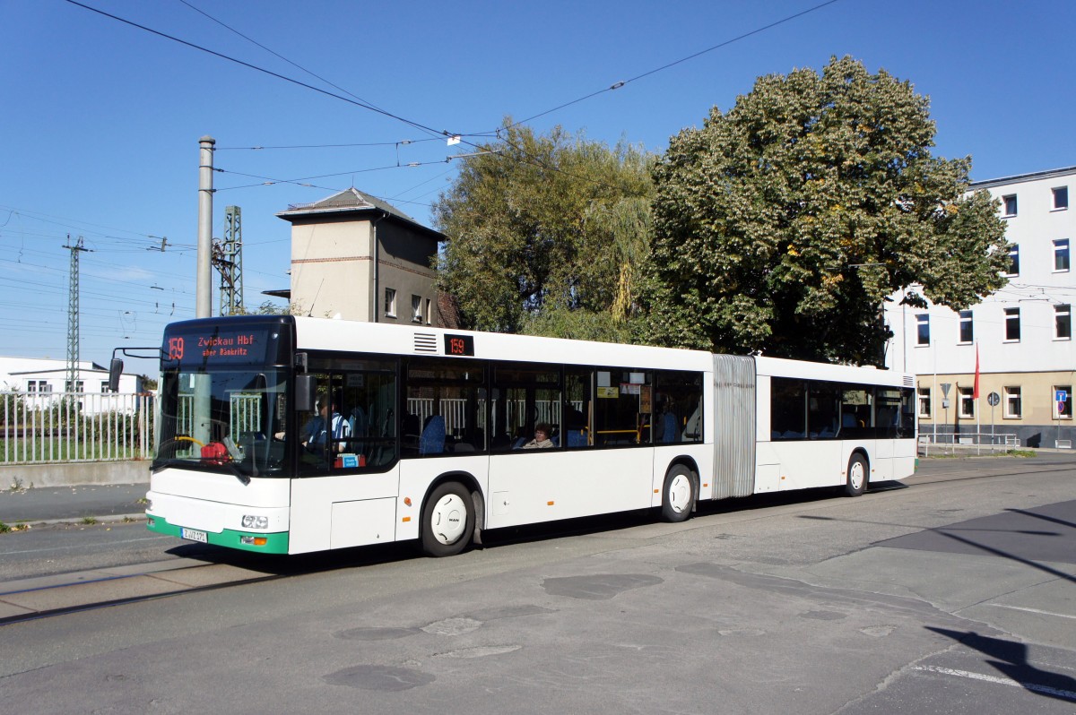 Bus Zwickau: MAN NG der RVW (Regionalverkehr Westsachsen GmbH), Wagen 9171, aufgenommen im Oktober 2015 am Hauptbahnhof in Zwickau.