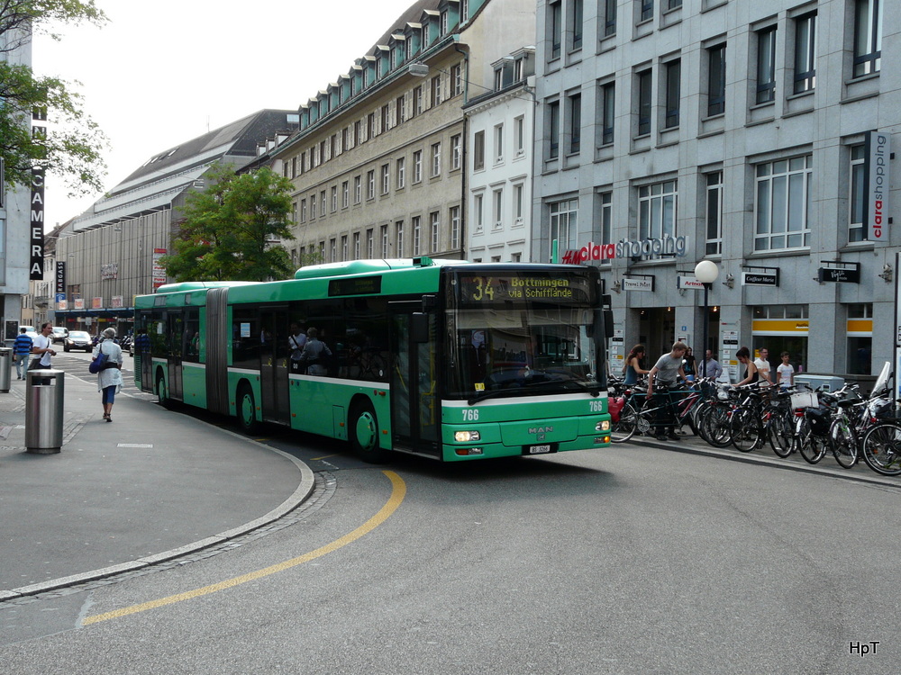 BVB - MAN Nr.766  BS  3266 unterwegs auf der Linie 34 in Basel am 31.08.2013