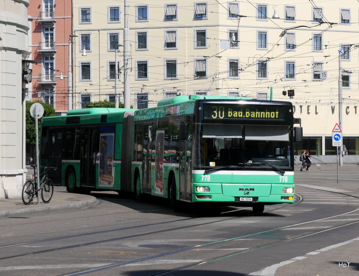 BVB - MAN  Nr.776  BS  3276 unterwegs auf der Linie 30 vor dem Bahnhof Basel SBB am 11.07.2015