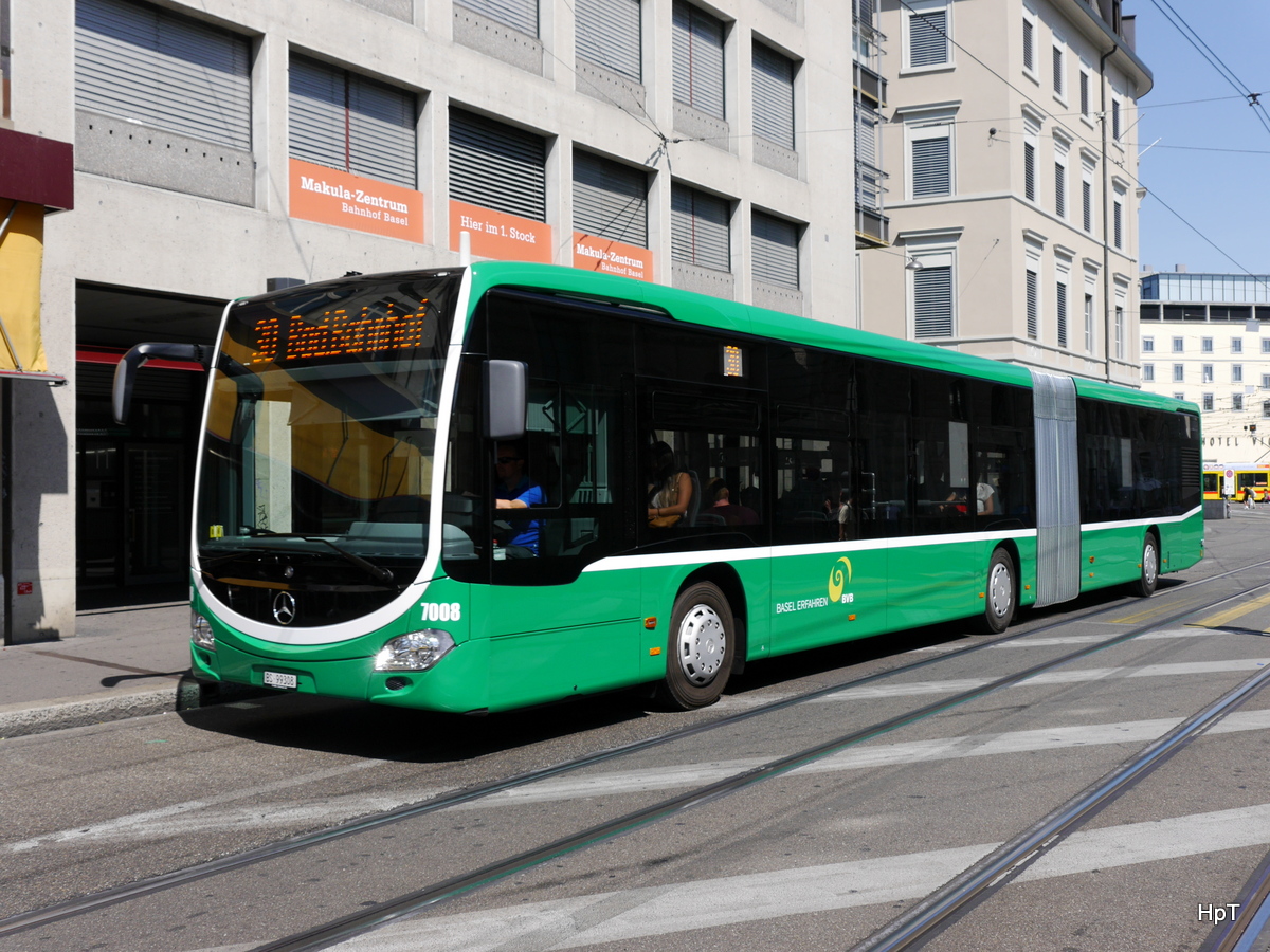 BVB - Mercedes Citaro Nr.7008  BS 99308 unterwegs auf der Linie 30 vor dem Bahnhof Basel SBB am 11.07.2015