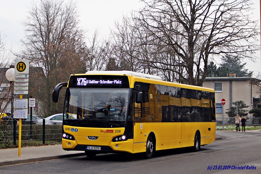BVG 2378 - 2019-01-25 - ohne Werbung - Berlin Nahariyastraße - X76 U Walther-Schreiber-Platz